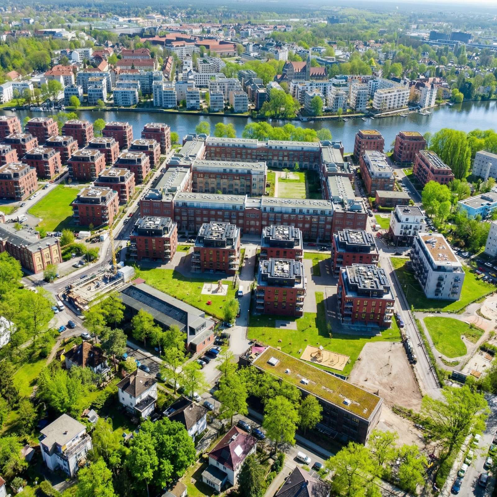 Spreequartier Erstbezug in bester Lage - Berlin