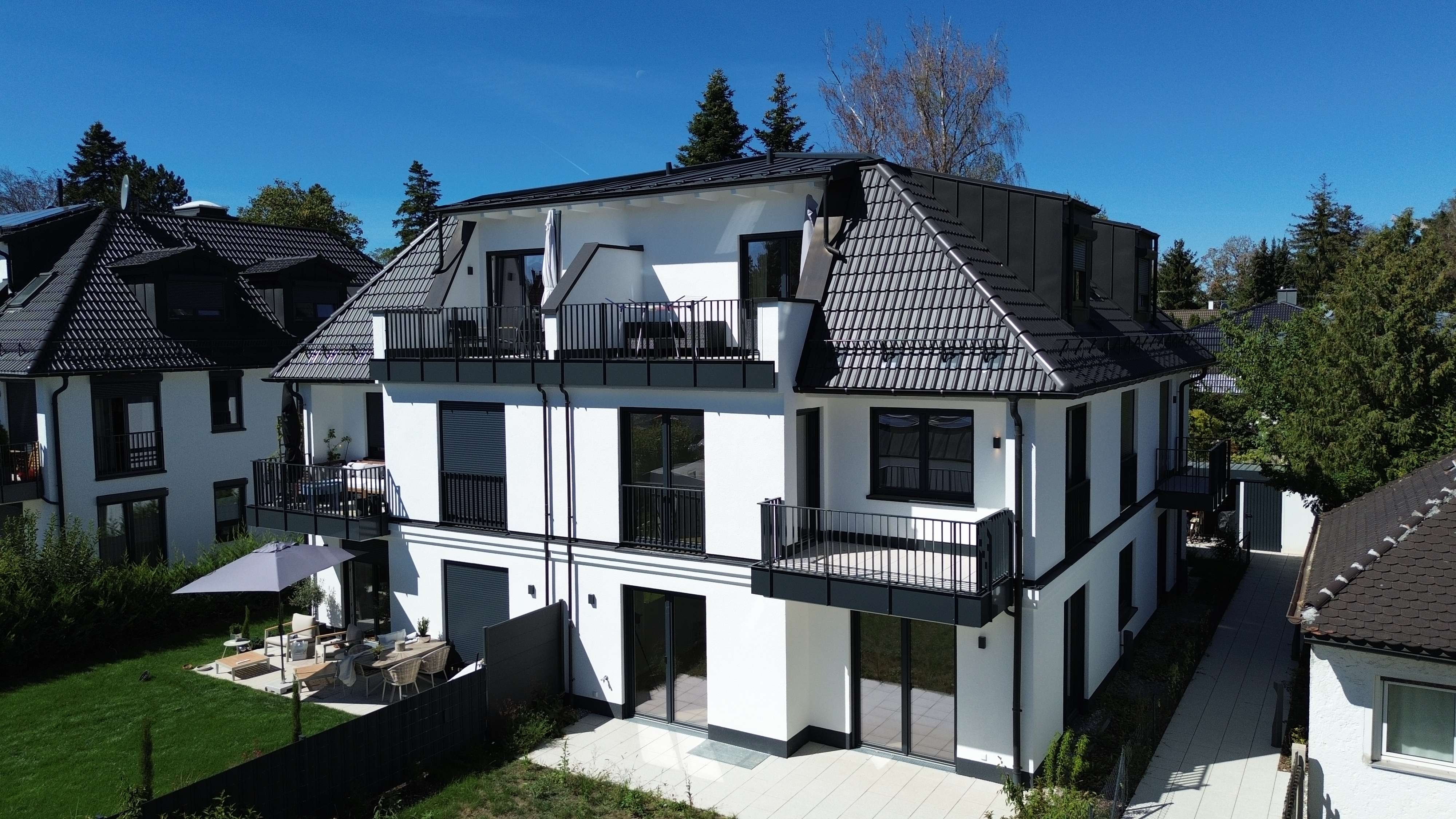 K33 L|I|V|I|N|G - München-Waldtrudering - München