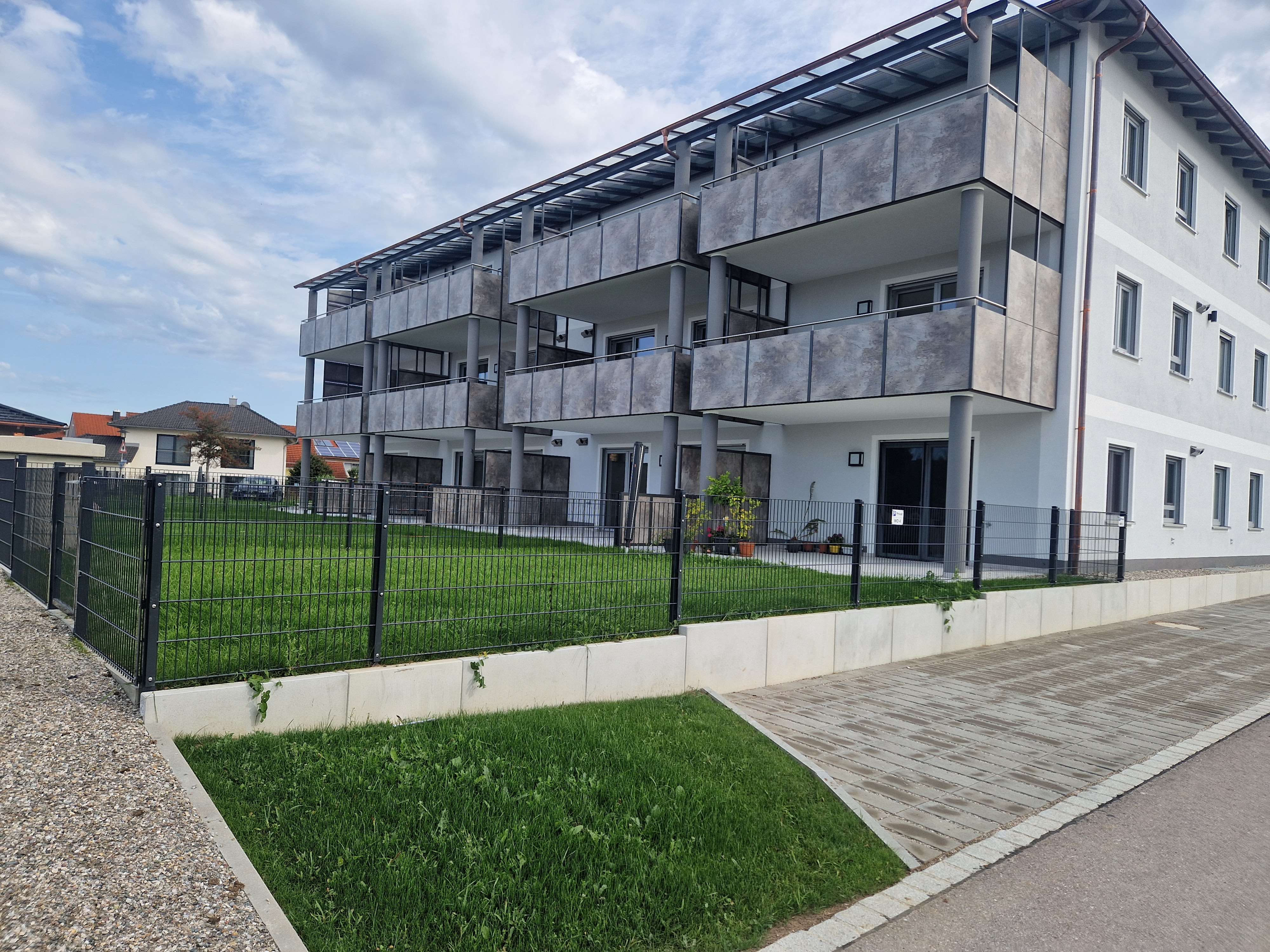 Neubau exklusive Wohnungen Kiefernstr.11 - Ampfing