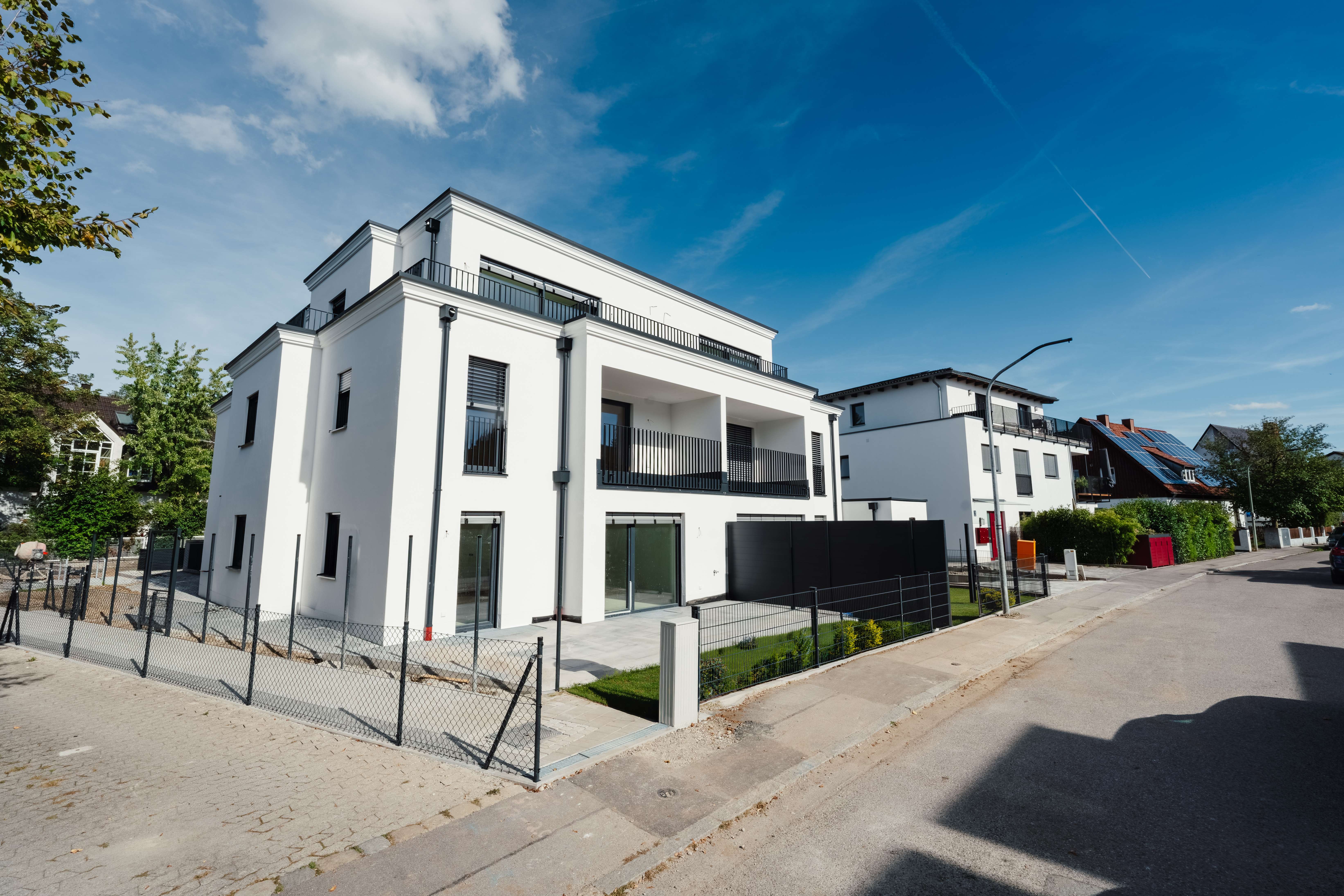 Neusatzer Straße 3 - München-Trudering - München