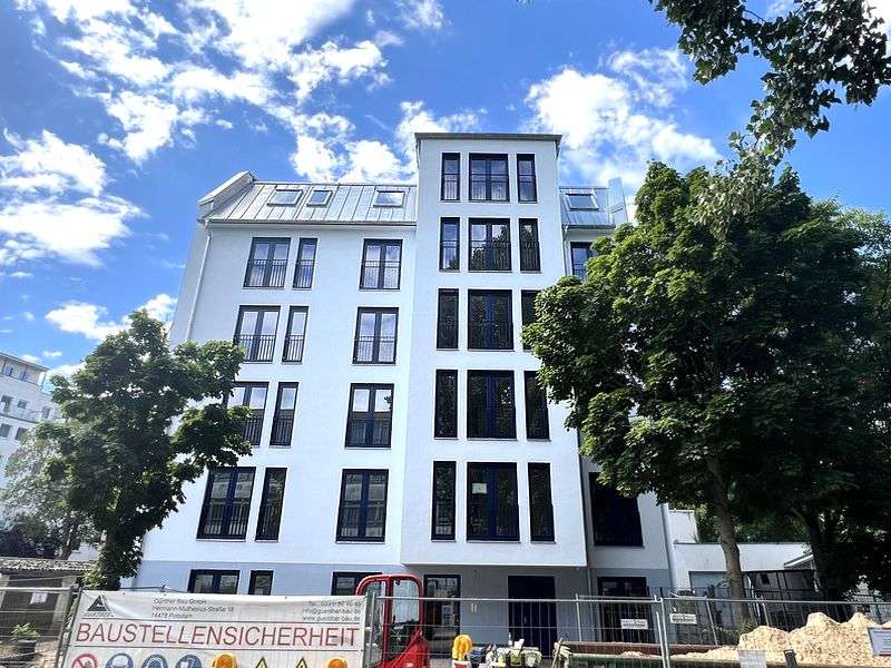 Neubau - Waldstrasse - Berlin / Adlershof