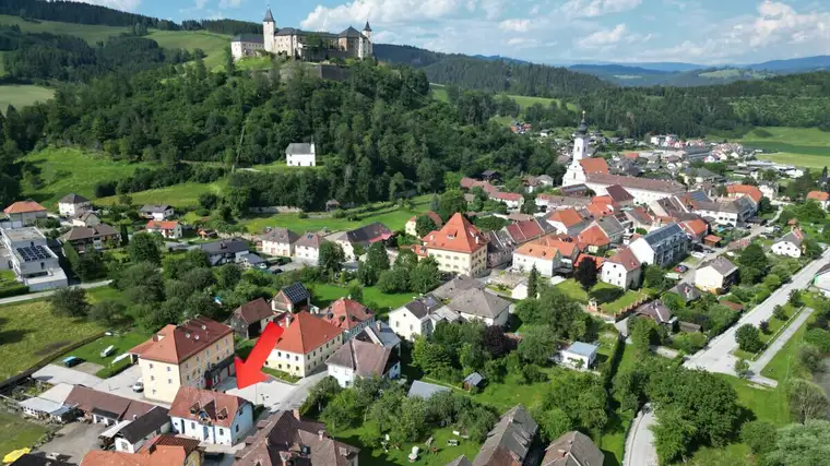 Haus mit Charme &amp; Potenzial im Herzen von Straßburg