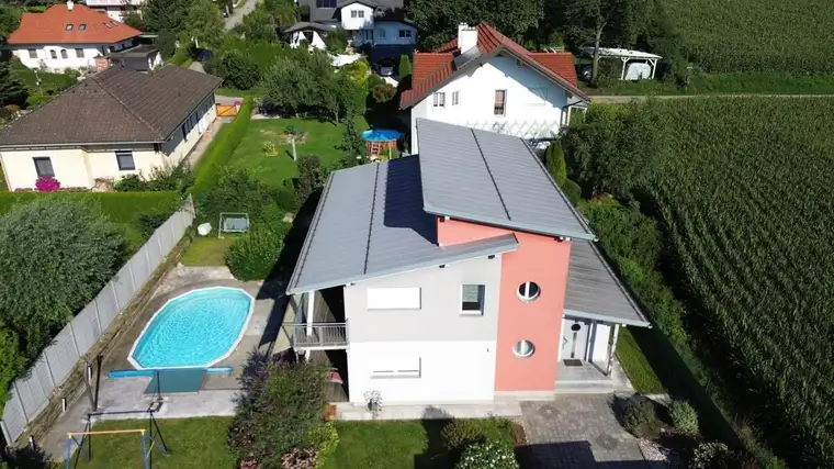 Architektenhaus mit Pool – Ruhige Traumlage in Pubersdorf