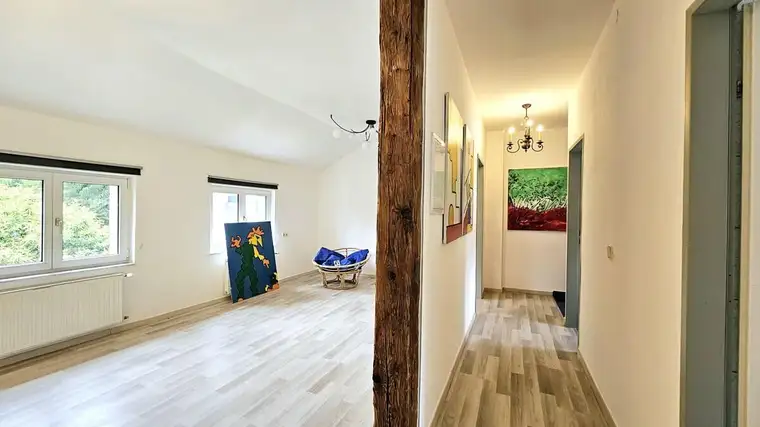Charmante Maisonette-Wohnung mit 4 Schlafzimmern – ideal für Familien oder Studenten-WG - FH Nähe