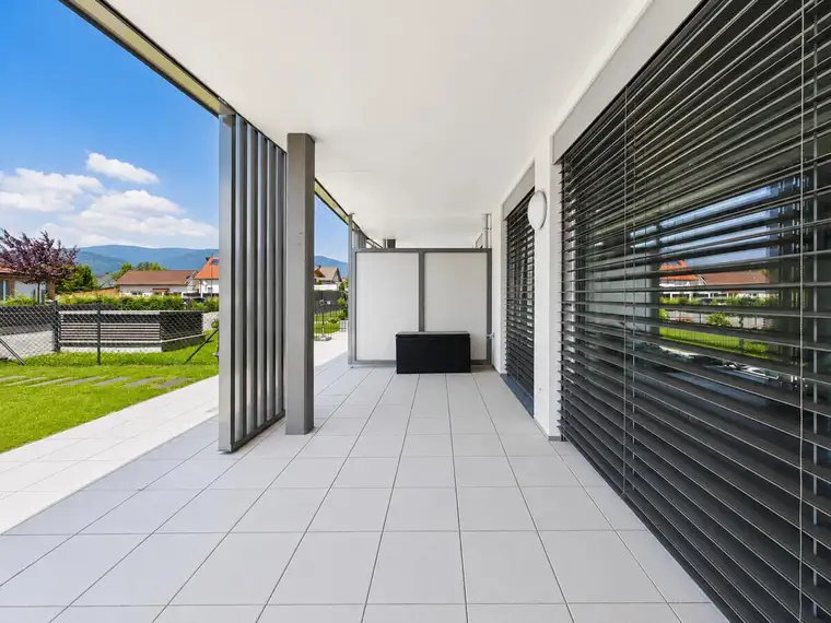 Neuwertige Gartenwohnung – nähe Infineon| Barrierefrei | Große überdachte Terrasse | Eigengarten