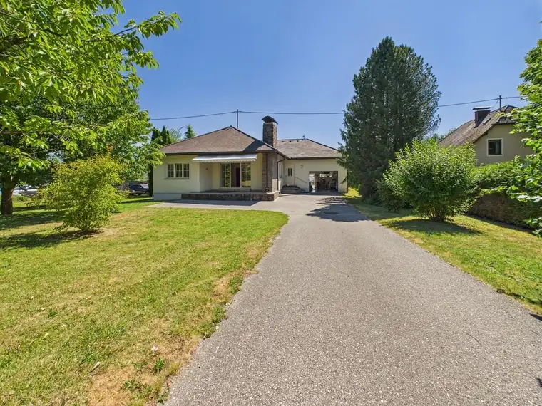 Wohnen mit Weitblick – Bungalow mit Charme und großem 2.000m² Garten in Wimpassing 6, St. Andrä
