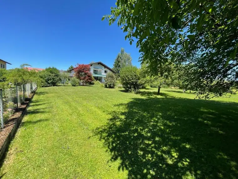 Exklusives Mehrfamilienhaus in Eugendorf mit großem Garten