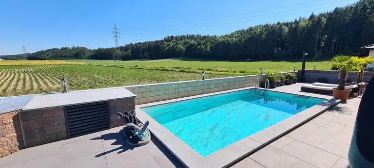Neuwertiges Zinshaus in Helpfau-Uttendorf
