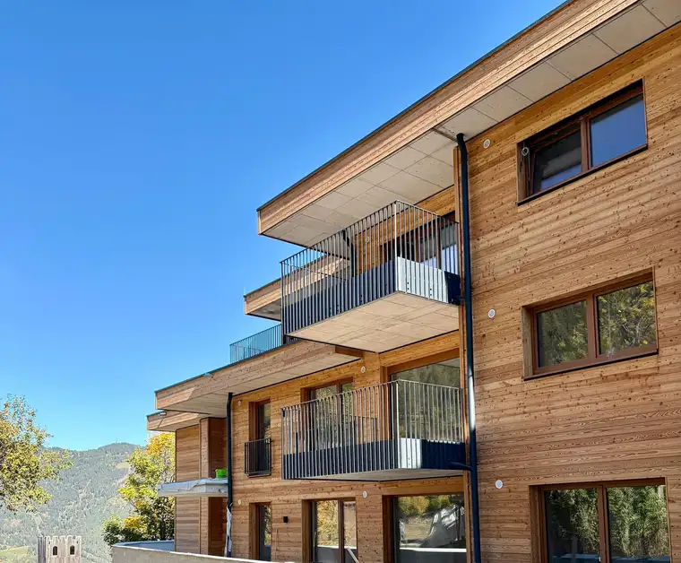 🏡 TOP 64 · 3-Zimmer-Familienwohnung, 88 m² mit Balkon &amp; Pelletofen – Ladis 