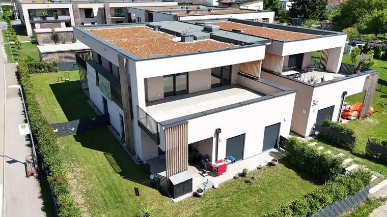 Wunderschönes Penthouse mit großzügiger Dachterrasse, Tiefgarage, Erdwärme, Deckenkühlung, Neubau, nachhaltig, exklusiv, hochwertig, Whirlpool optional, Deckenkühlung, Wohnraumlüftung mit Pollenfilter, PV-Anlage, E-Mobilität, Lift, barrierefrei, Tiefgarage, Luxus pur
