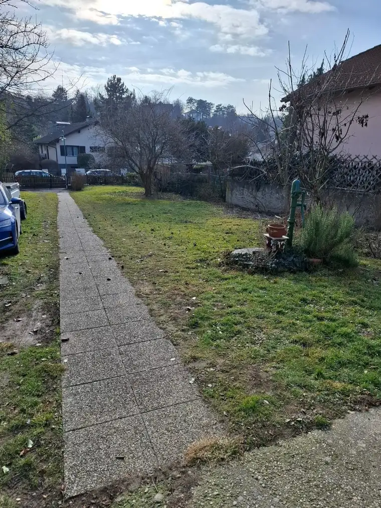 Wunderschönes Grundstück für 1 oder 2 Einfamilienhäuser