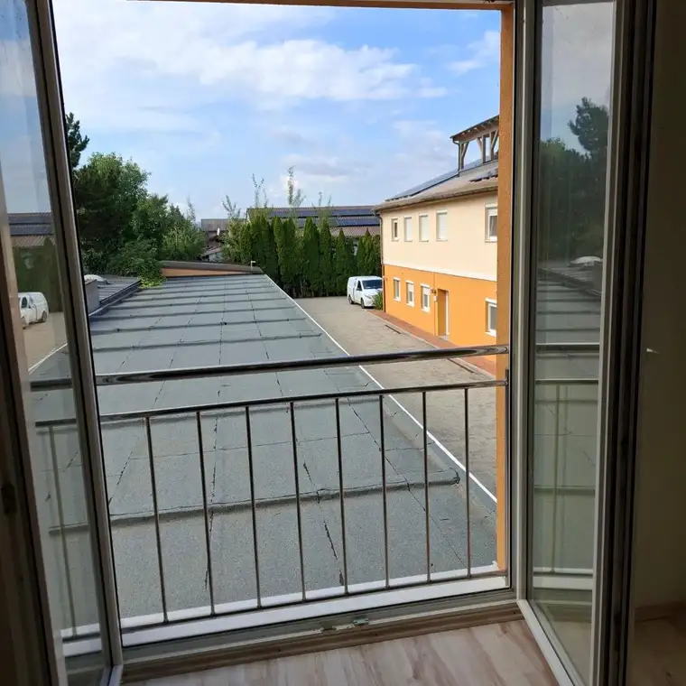 Kleines Büro im 1.Stock in einer repräsentativen Anlage- HOC Gerasdorf