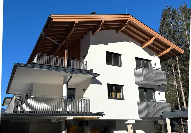 ERSTBEZUG - NEUBAU-APARTMENT TOP 3 - EXKLUSIVES WOHNEN IN MAYRHOFEN 