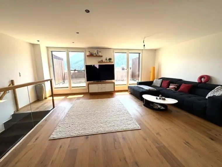 Dachgeschoßwohnung mit traumhafter Sonnenterrasse - Sofortbezug möglich!