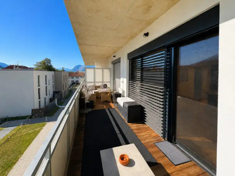 Neuwertige 3-Zimmerwohnung mit Südbalkon &amp; Tiefgarage in Hall-Schönegg