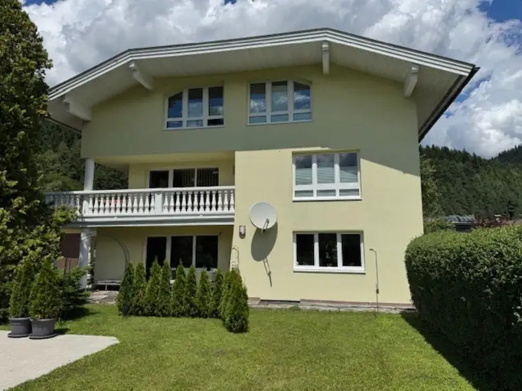 Wohnhaus und angrenzendes Grundstück mit insgesamt 1509 m² Grundfläche in sonniger und ruhiger Lage von Fritzens