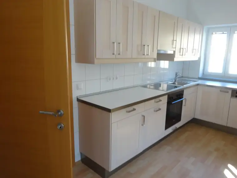 Alturfahr- Rudolfstraße/ Rosenstr. - 110m2 DG-Wohnoase mit südseitigem Balkon- privat-wartet auf ihren Neubezug,...