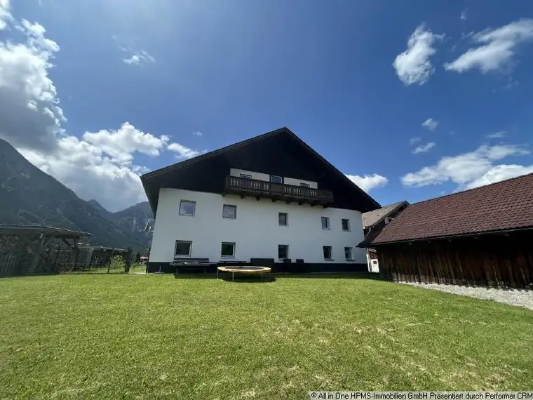 Grenznähe ehemaliges Bauernhaus mit Wirtschaftsteil