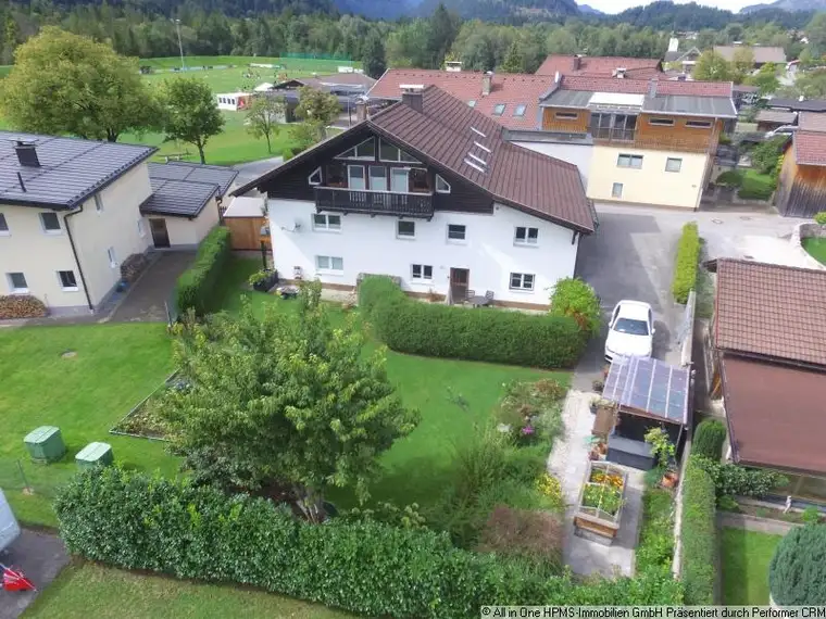 Wohnhaus mit Ferienwohnungen
