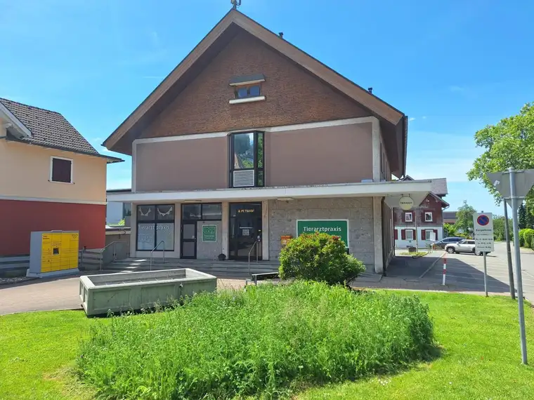 Gewerblich genutztes Haus in zentraler Lage