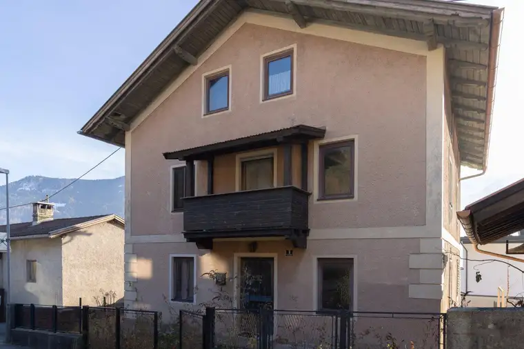 Attraktive Liegenschaft mit Altbestand (Einfamilienhaus) und vielseitigen Möglichkeiten in Jenbach
