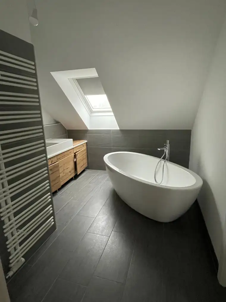 Penthouse/ DG-Wohnung mit Klimanlage