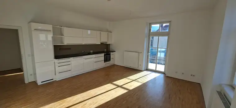 helle, freundliche Wohnung / 3 Monate mietfrei