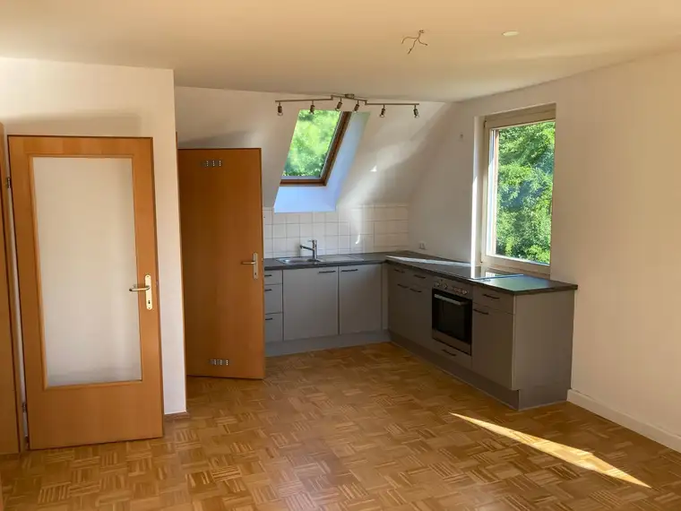 gemütliche Dachgeschoss-Wohnung
