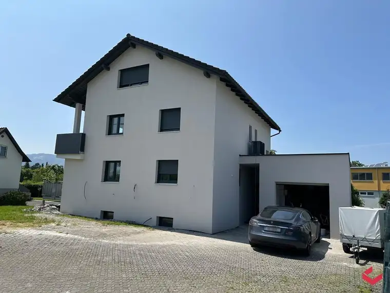 Neuwertige 3,5-Zimmer-Dachgeschosswohnung in toller Lage in Fußach zu vermieten!
