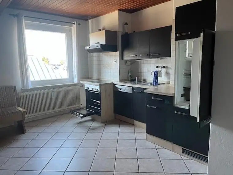 DACHGESCHOSSWOHNUNG direkt im ZENTRUM