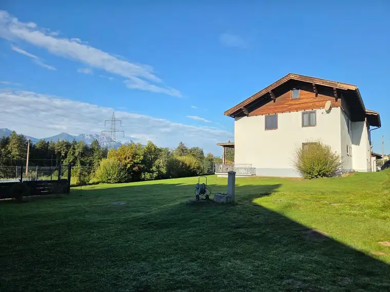 Ehemalige Gästepension mit traumhaften Blick auf die Karawanken - wenige Kilometer von Velden am Wörthersee entfernt