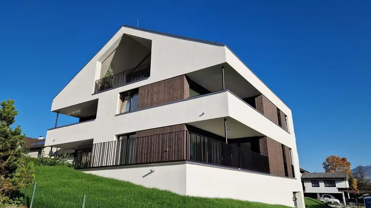 neue 3-Zimmerwohnung mit Terrasse 