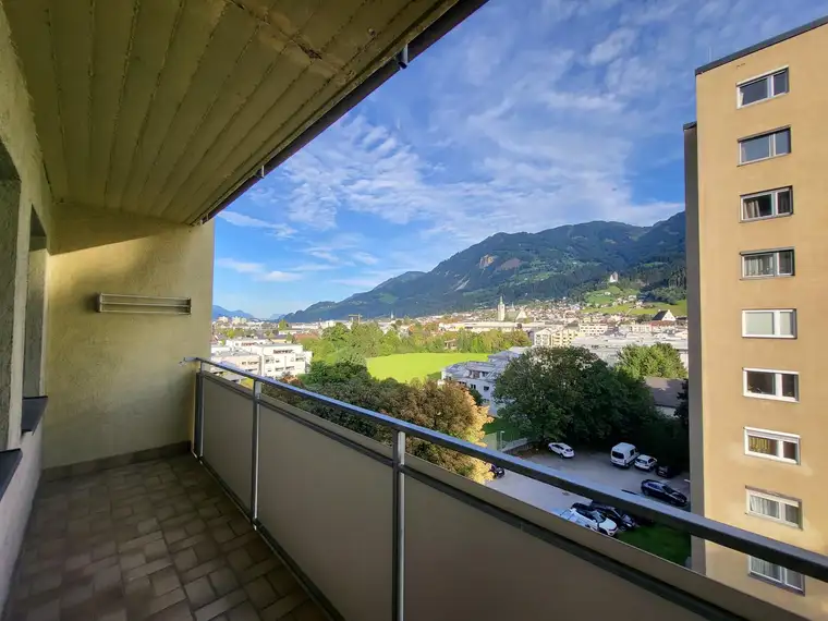 Über den Dächern von Schwaz: 3 Zimmer Wohnung - sofort beziehbar