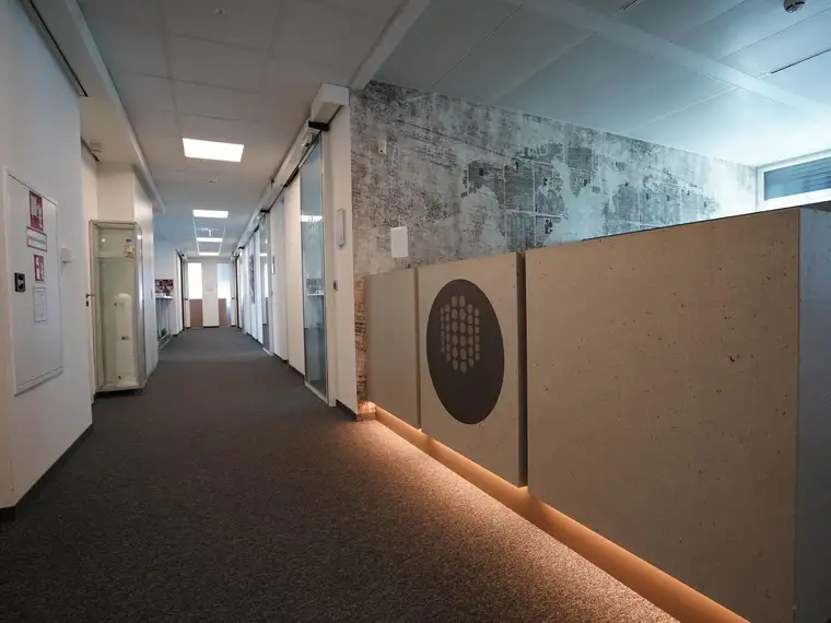 860 m² Büroflächen mit Schlossbergblick