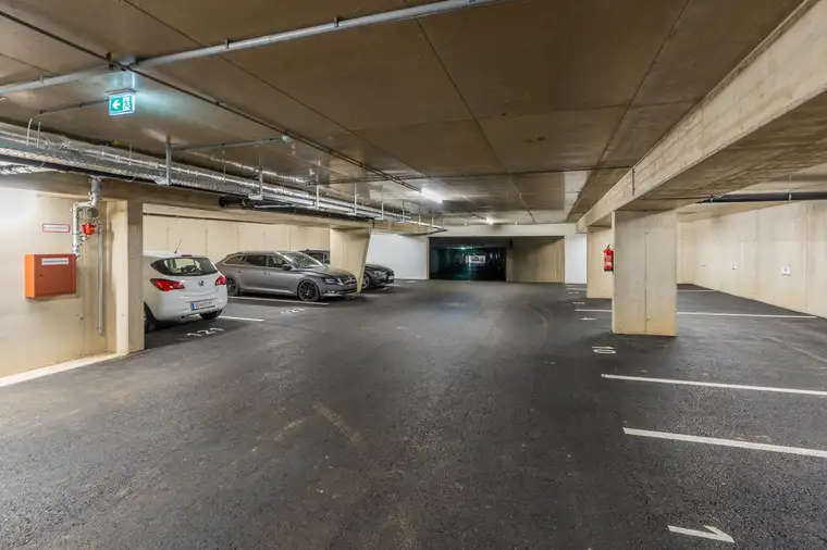 Tiefgaragenstellplatz zur Anmietung