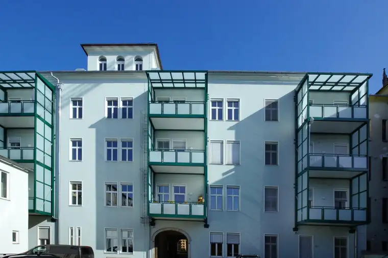Jugendstilpalais - LINZ Citywohnung mit Loggia - ruhige Zentrumslage- nähe Promenade