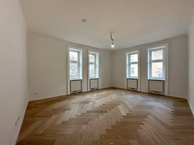 63 m² - TOP SANIERTE 2-Zimmer Wohnung in revitalisiertem Eckzinshaus | 5 min Fußweg zur U3 Hütteldorfer Straße | ERSTBEZUG