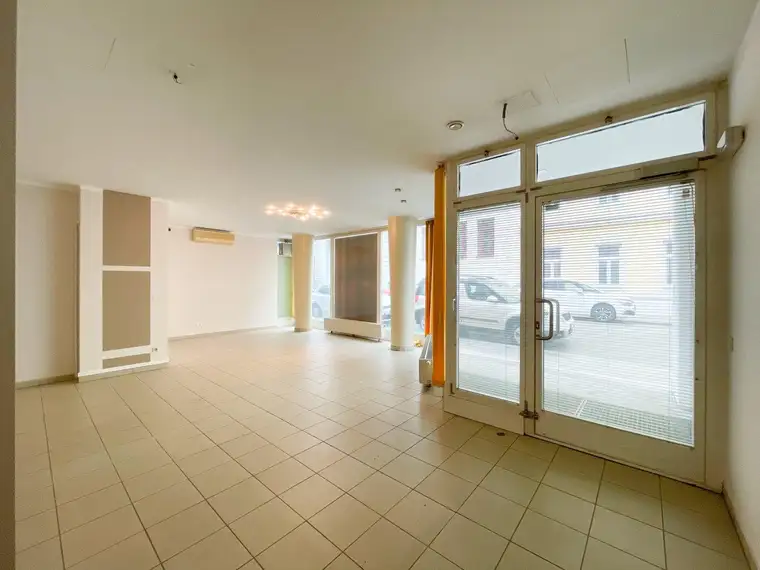 GESCHÄFTSLOKAL nahe der Währinger Straße und dem Kutschkermarkt im 18. Wiener Gemeindebezirk zu verkaufen