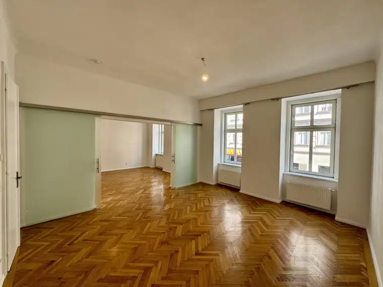 U4 PILGRAMGASSE: 3-Zimmer im Altbau inkl. Küche u. Badezimmer mit Fenster