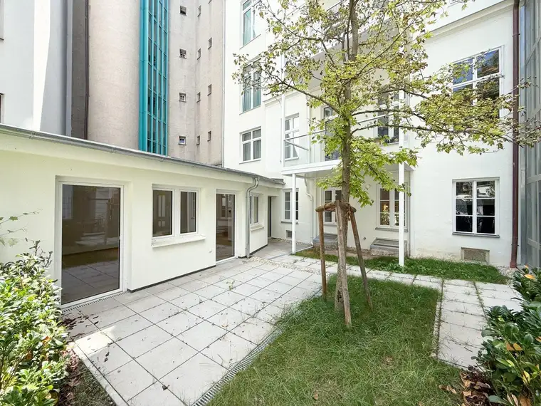 FRISCH SANIERT! Top 2-Zimmer Gartenwohnung mit moderner Ausstattung zu verkaufen!