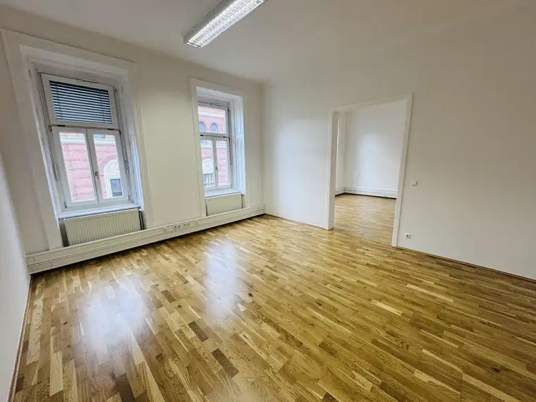 Großzügiges Büro mit 12 Zimmern, Klimaanlage &amp; U-Bahn-Nähe im 9. Bezirk Wien!