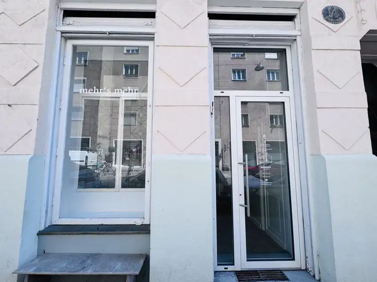 Julia Koch, Moritz Immobilien