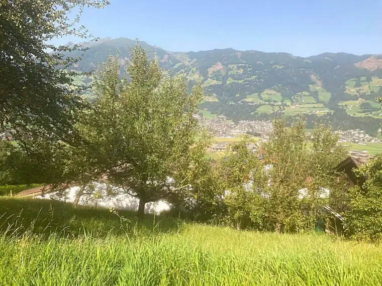 Wunderschönes Panoramagrundstück in Hart im Zillertal zu verkaufen