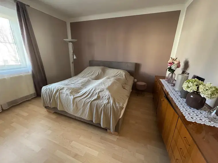 * Einfamilienhaus in ruhiger Lage, Bahnhofsnähe *