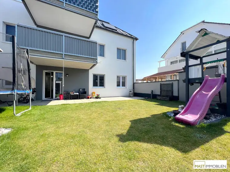 NEU! Exklusive Gartenwohnung mit 5 Zimmern in ruhiger Siedlungslage