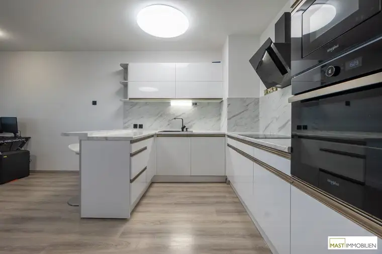 ACHTUNG - NEUER PREIS - 239.000,-- € für eine 2 Zimmer Wohnung inkl. Einbauküche und Fernblick in Stockerau