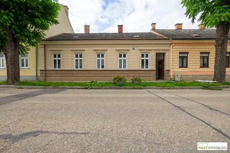 450.000,-- € / Top Lage / BAUTRÄGER aufgepasst - Ausgezeichnetes Grundstück in sehr guter Lage