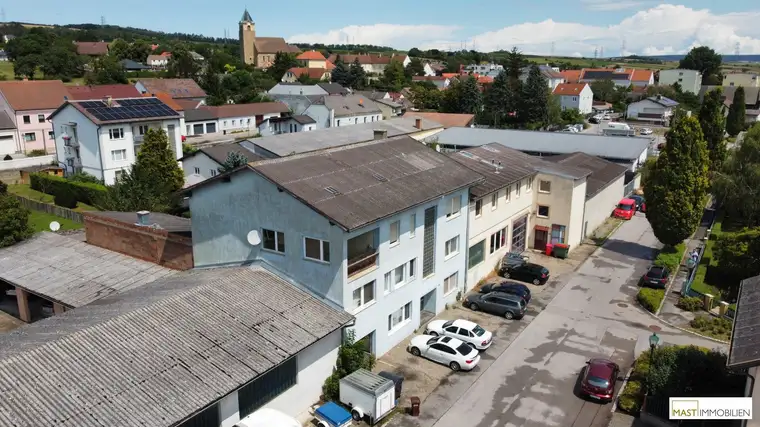 ANLEGER aufgepasst - Mehrparteienhaus in optimaler Lage / Bauland / 5 min. von Korneuburg