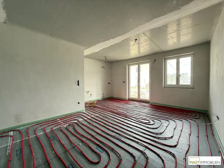 In Kürze verfügbar - 3 Zimmer Garten- bzw. Balkonwohnungen inkl. EWE Einbauküche und KFZ Stellplatz