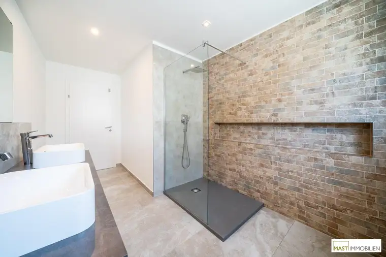 Familientraum nahe Wien! 6-Zimmer-Einfamilienhaus mit Garten &amp; Terrasse